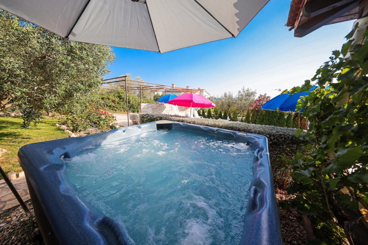 Luton Apartment Zadar Kozino Heating Pool & Jacuzzi Eksteriør bilde