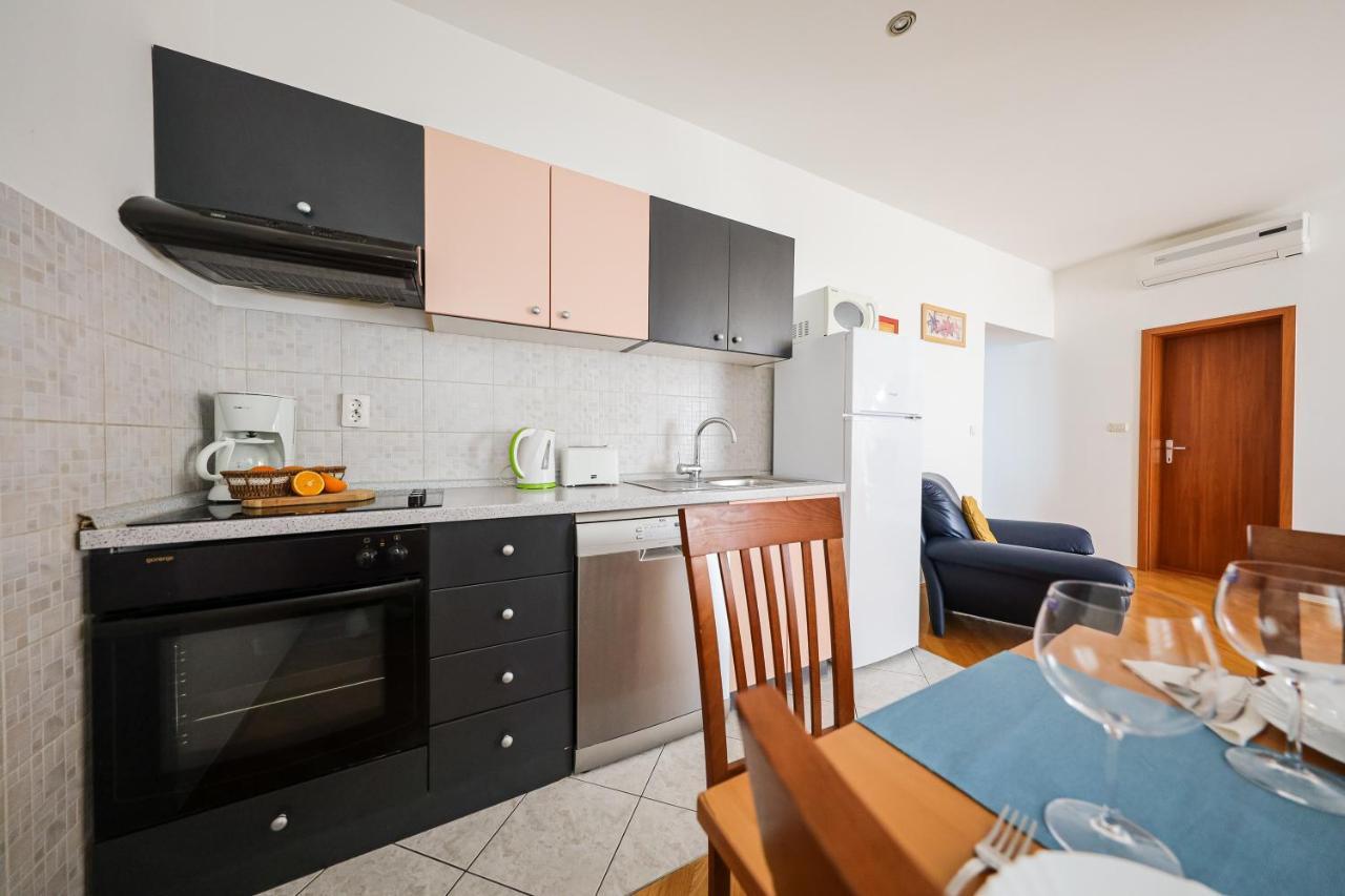 Luton Apartment Zadar Kozino Heating Pool & Jacuzzi Eksteriør bilde