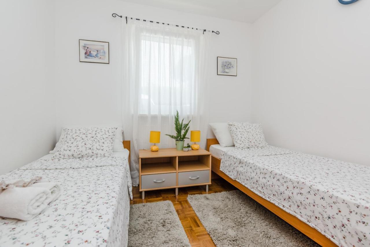 Luton Apartment Zadar Kozino Heating Pool & Jacuzzi Eksteriør bilde